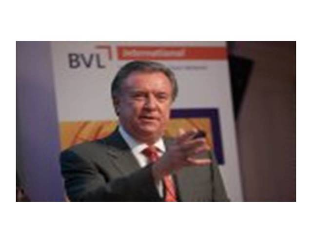 Douglas M. Lambert, M. Cooper, J. D. Pagh, 1998, recuperado de Emprenda Negocios. (2012). Top 15 Definiciones (autores). 06 octubre 2016, de s/d Sitio web: http://logisticarentable.blogspot.mx/2012/07/top-15-definiciones-autores.html