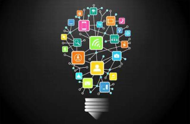 Ken Robinson define la innovación como el proceso de poner en práctica nuevas ideas