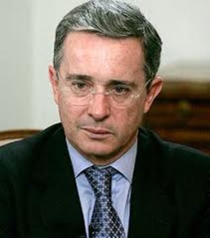 LA ESTRATEGIA DEL URIBISMO