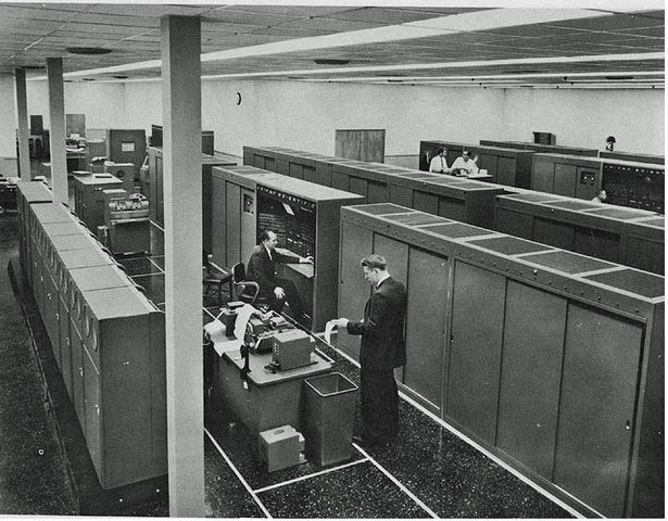 UNIVAC 1103 o ERA 1103