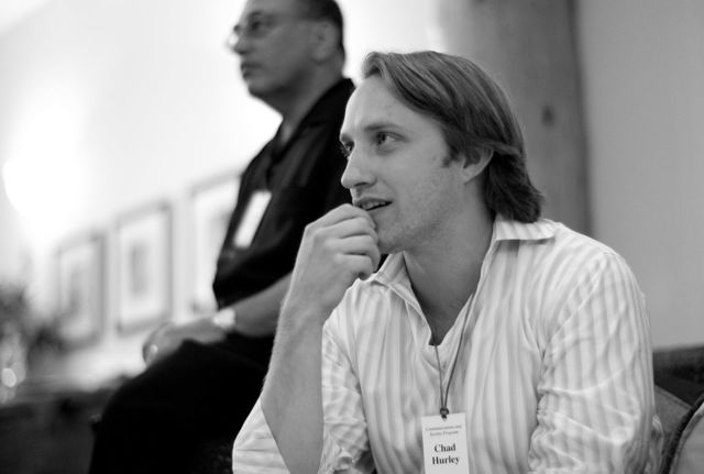 2005 otsailan sortu: Chad Hurley, Steve Chen y Jawed Karim