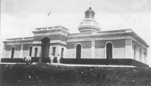 Ocupan el faro de Fajardo