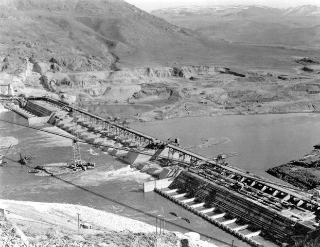 Grand Coulee Dam