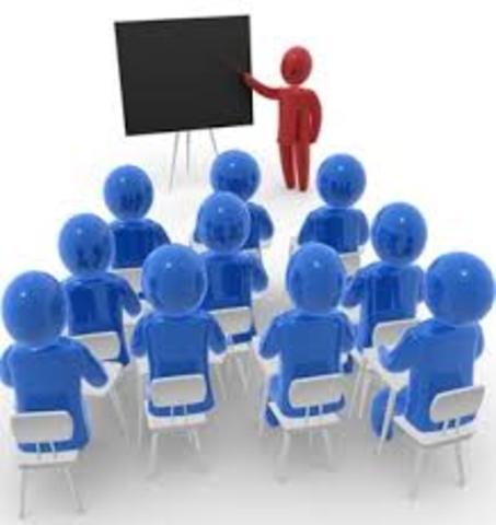 Підготовка спеціалістів з ІКТ,проосвіта батьків ,глобальне залучення дітей до роботи з ІКТ