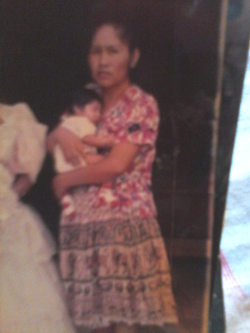 a los meses de nacida  junto a mi mama