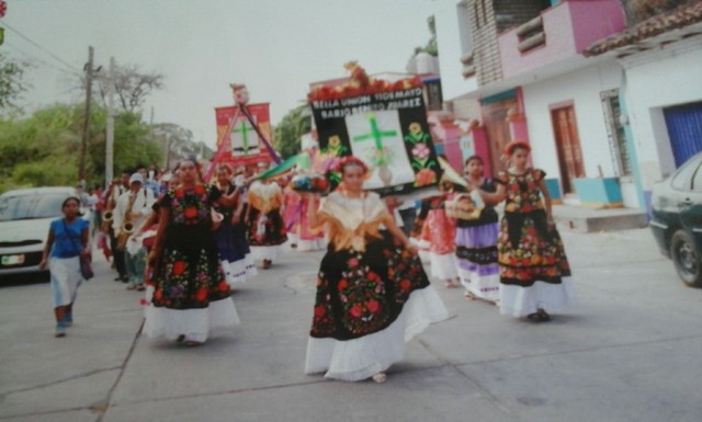 CAPITANA DE TIRADA DE FRUTAS.