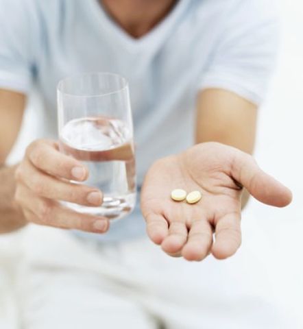 Zurück in der Pension ruft felix in Berlin an.