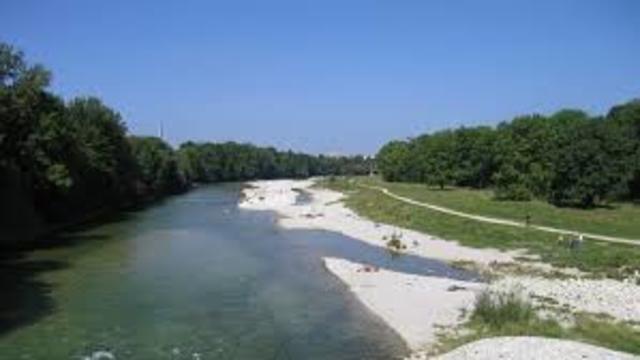 Müller wird von einem alten Mann an der Isar gefunden.