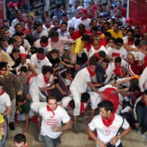 Cómo correr con los toros: Callejón