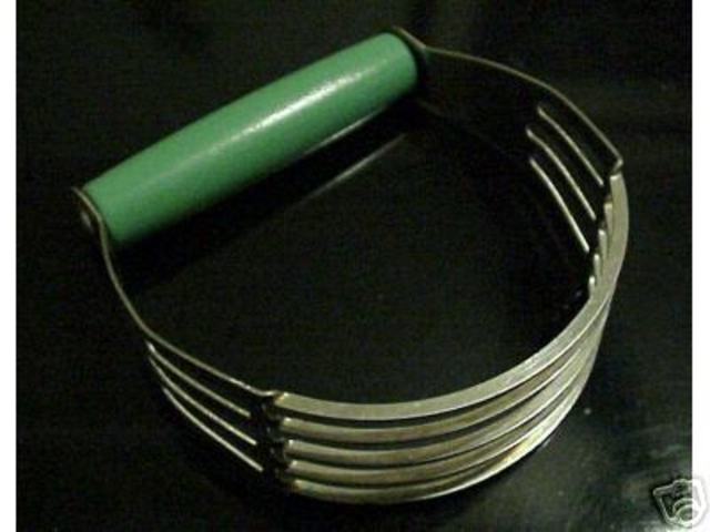 Pastry blender.