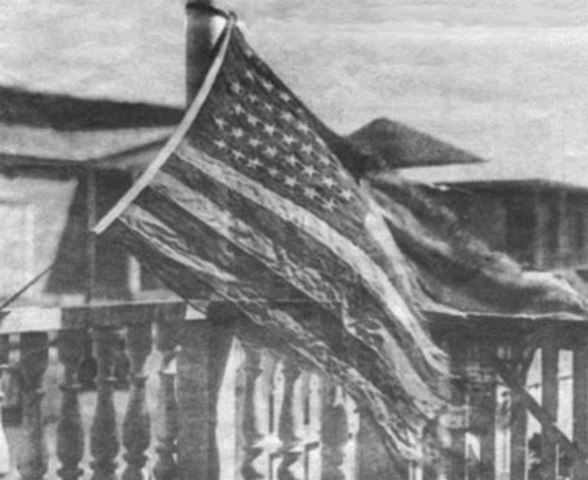 El general Wilson  causa  importante bajas españolas , ocupa Coamo y continua hacia Albonio , donde se encuentra fuerte resistencia en las colinas de Asomante.