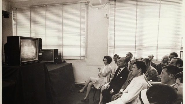 La primera tele en casa de mi madre.