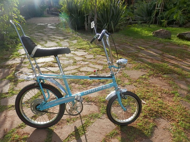 Chopper bizikletak atera ziren
