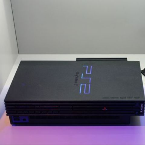 2000 - PlayStation 2 sends shockwaves with stunning graphics