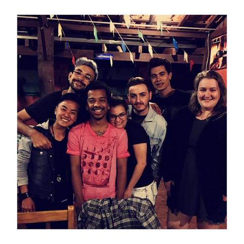 Vamo pro niver do Jonas ? haha