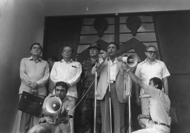 Primer dialogo para la paz