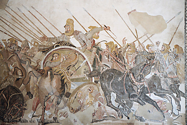 Alexander creates city