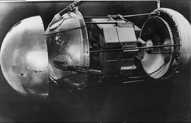 Primer satélite artificial: “Sputnik”