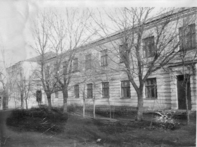 Средняя школа №3 г.Кирсанова