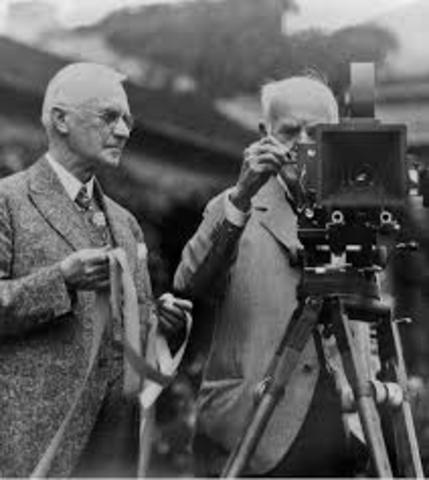 1885 George Eastman and William H. Walker