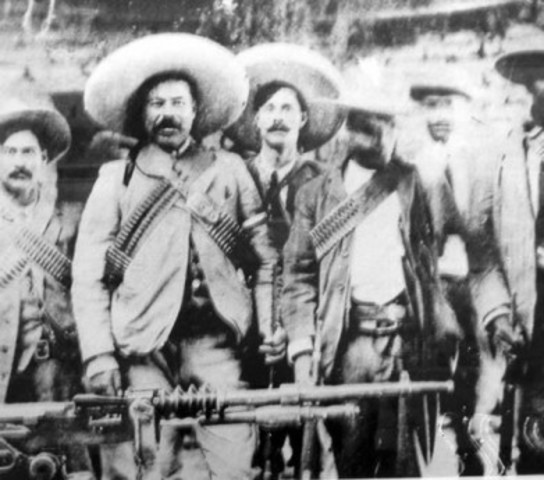 Francisco Villa y Pascual Orozco toman Ciudad Juárez.