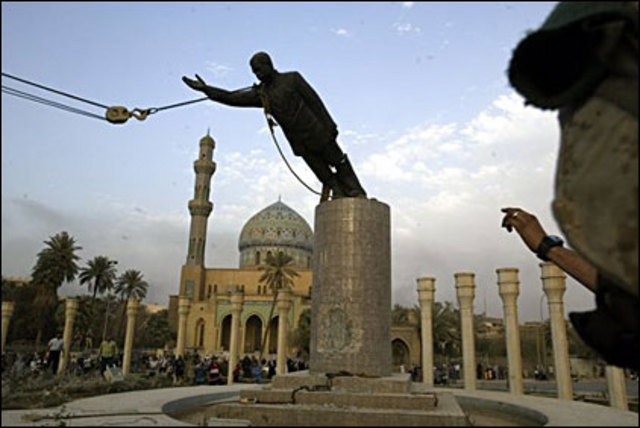 Caduta della Statua di Saddam Hussein