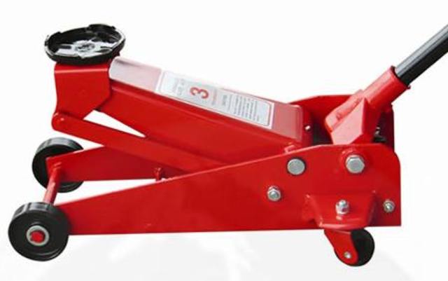 Gato hidráulico (1812. Joseph Bramah)