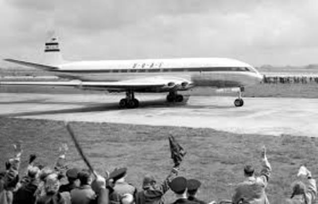 First Jetliner Service