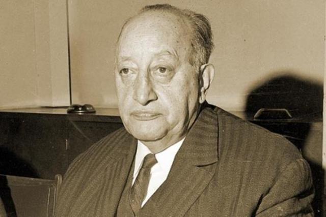 Se caso con su primera esposa