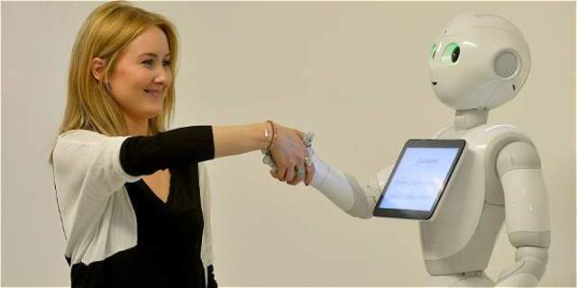 El futuro en el mundo (relación humano-máquina)