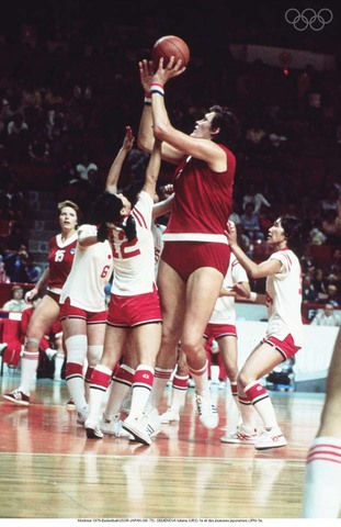 Incorporación del Baloncesto femenil en J.O. Montreal