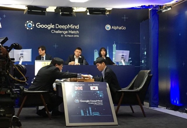 La máquina supera al humano: el mejor jugador de Go pierde frente a la inteligencia artificial de Google