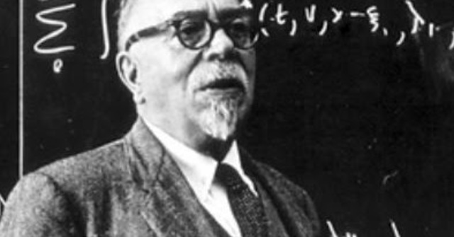 Se plantea la relación de los problemas informáticos y el Derecho