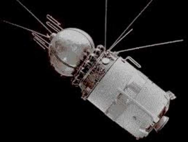 Nave espacial tripulada