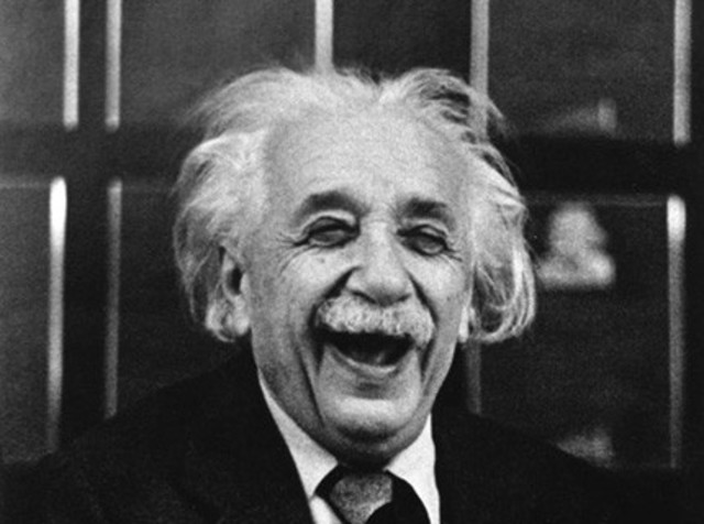 Einstein (1905 i 1915)