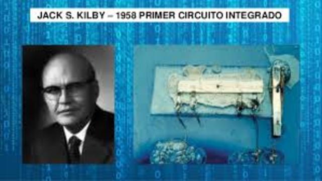 el primer circuito integrado.