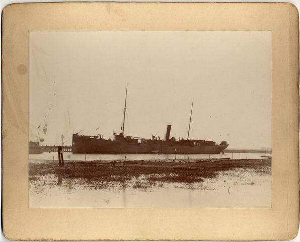 El buque USS Yosemite inicia bloque al puerto de San Juan.