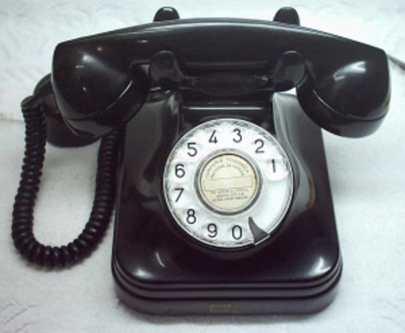 etxeko lehen telefonoa