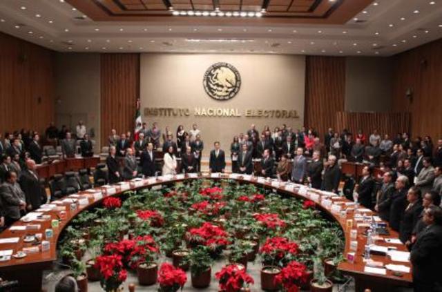 Integración de los Consejos Locales y Distritales.