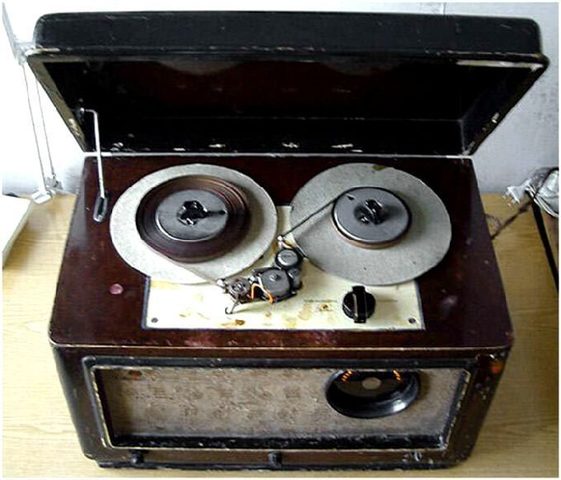 Катушечный ламповый магнитофон «Днепр-3»