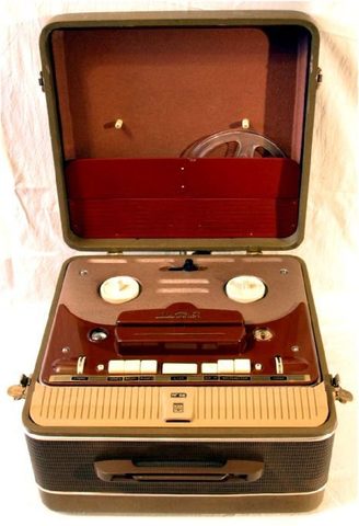 Катушечный ламповый магнитофон 2-го класса «Мелодия МГ-56»