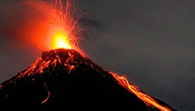 St. Helens volcano eruption causes economic were losing