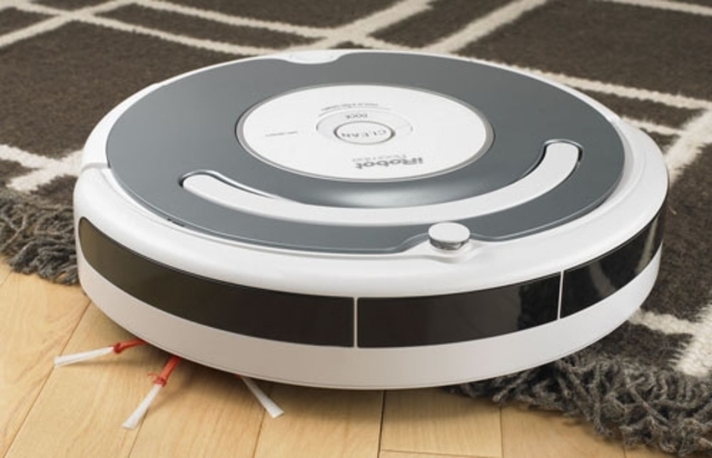 Lehenengo robot aspiragailua Romba