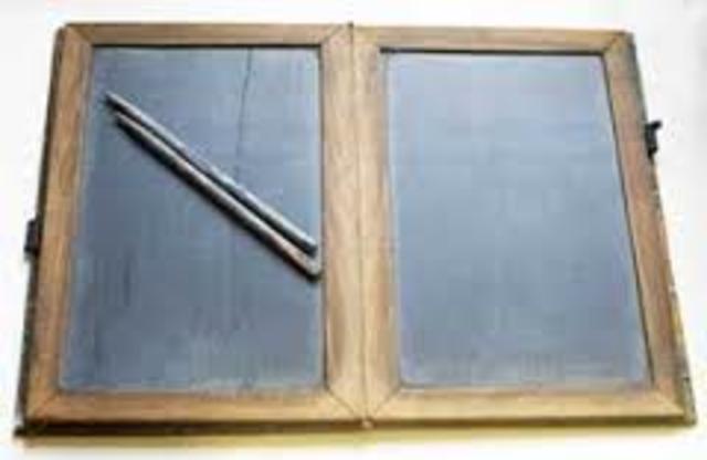 ¡Pencils and papers!