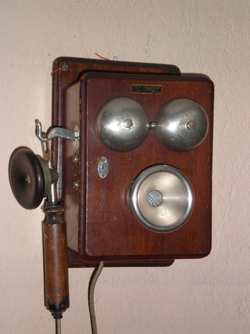 1920 - TELÉFONO DE PARED