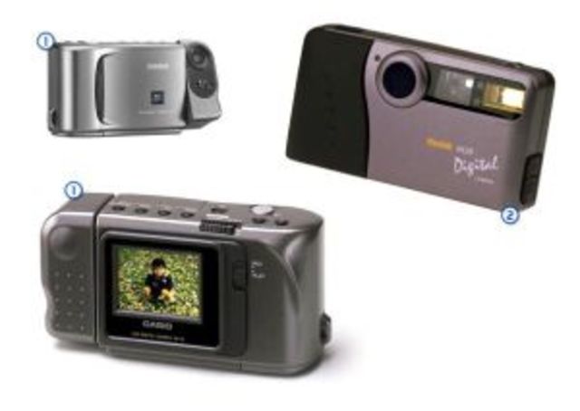 Primera camara con cirstal liquido y primera camara con tarj. memoria