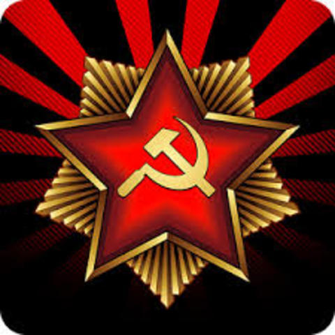 USSR is established