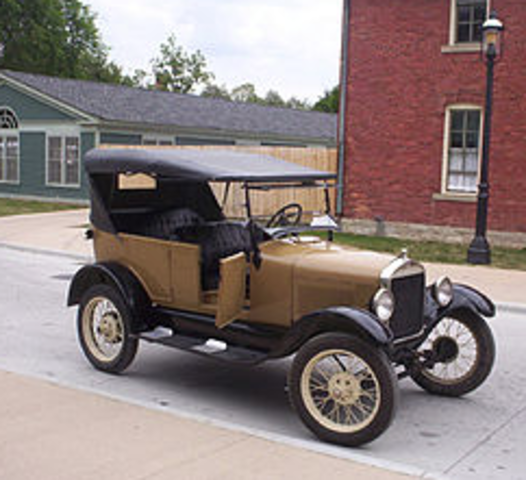 PRIMER MODELO FORD T 1908