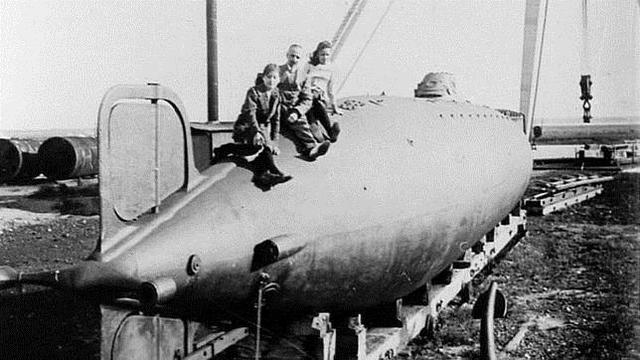 Submarino Electrico (España 1885 Isaac Peral)