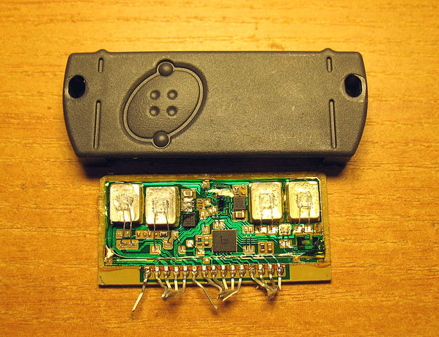 Интегра́льная схе́ма